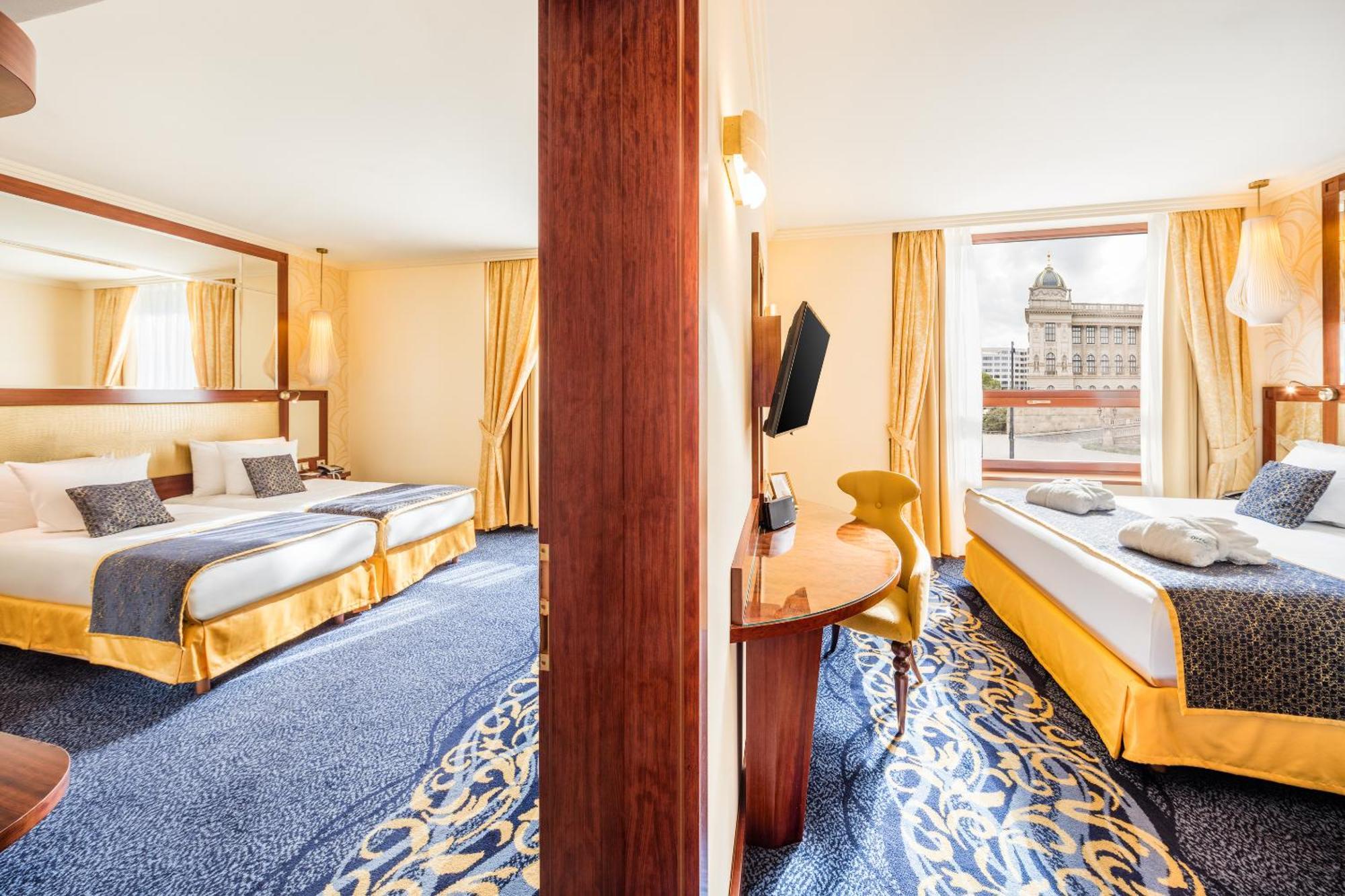 Occidental Praha Wilson Hotel Exterior foto Family room